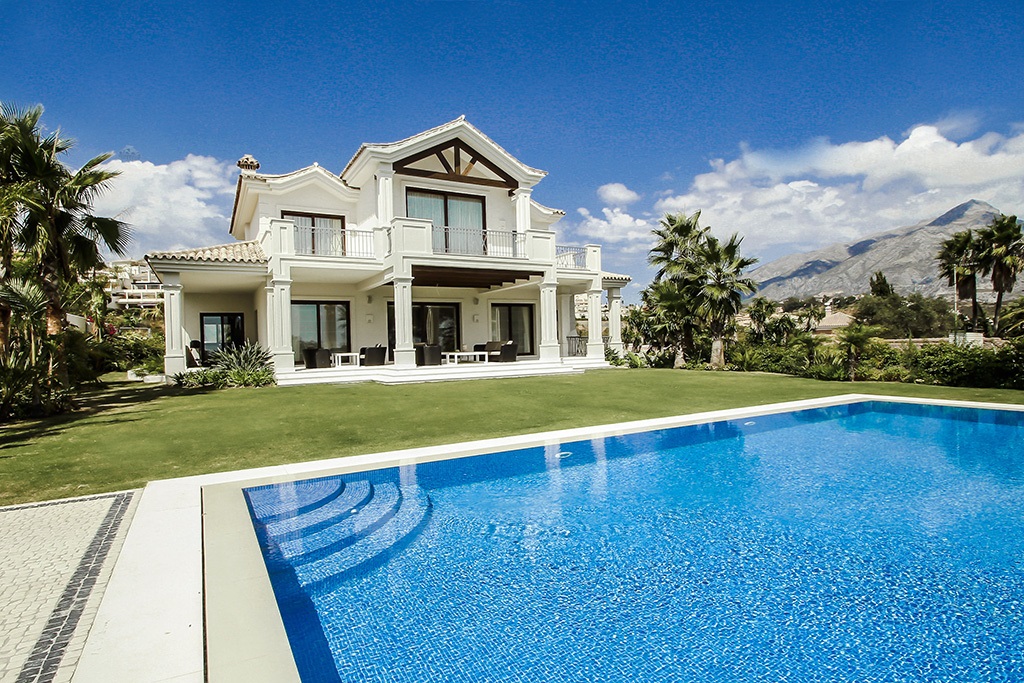 Exceptional Villa For Sale Marbella Nueva Andalucia
